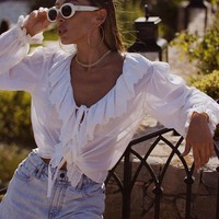 Sebelumnya ia pernah menikah dengan pengusaha Rusia, Dmitry Tsvetkov. Bersama mantan pasangannya, Elisina berbagi sejumlah mansion di Inggris senilai $ 20 juta atau Rp 321 miliaran. Mereka juga punya beberapa properti di Dubai dan Cyprus serta mobil mewah, perhiasan hingga koleksi seni. Foto: Instagram Elsina Khayrova