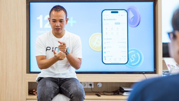 Empat Narasi Akan Pengaruhi Bull Market Pasar Crypto di 2024 Pasar crypto diprediksi akan menghadapi bull market di tahun 2024 & 2025. Menurut CMO Pintu ada 4 narasi berpotensi memengaruhi pasar crypto di seluruh dunia.