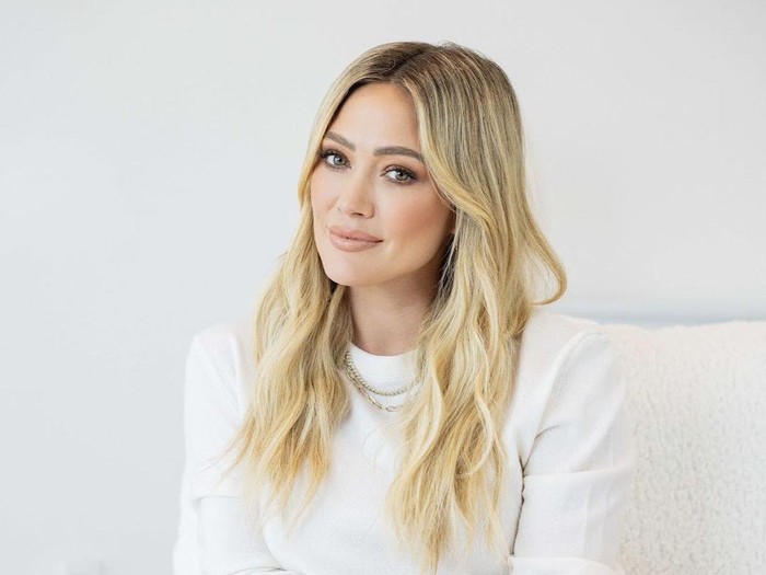 Hilary Duff Nangis Kopi Tumpah ke Tas
