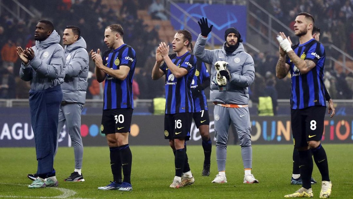 Inter lolos ke 16 besar Liga Champions sebagai runner-up grup D. Foto: REUTERS/ALESSANDRO GAROFALO