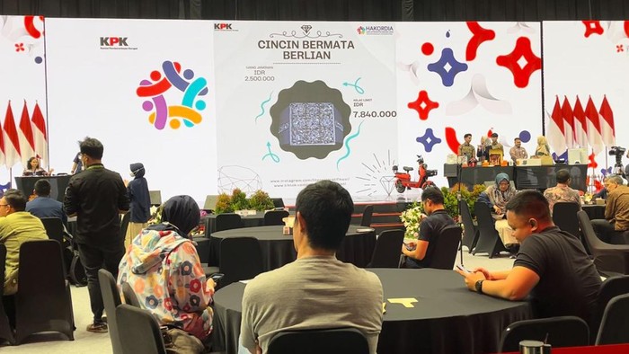 Lelang berlian di acara Hakordia KPK (Yogi/detikcom)