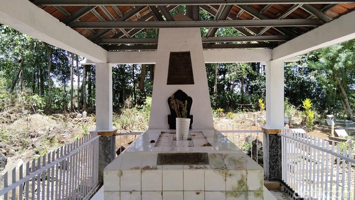 Makam Jacob Ponto di Kuningan.