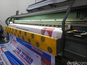 Percetakan di Medan Banjir Orderan Jelang Pemilu: Tiap Hari Ditelepon Caleg