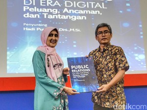23 Dosen Prodi Digital PR Tel-U Bikin Buku Kolaborasi