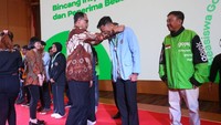Menteri Perhubungan RI mengapresiasi hadirnya Program Beasiswa Gojek, dengan harapan program ini dapat mensukseskan Indonesia Emas 2045 sebagai salah satu komitmen jangka panjang Pemerintah untuk mencetak sumber daya manusia yang berkualitas dan berprestasi di Industri.  