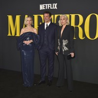 Acara tersebut juga menjadi ajang reuni bagi Bradley Cooper dan Lady Gaga. Keduanya pernah membintangi film A Star is Born. (Foto: Jordan Strauss/Invision/AP)