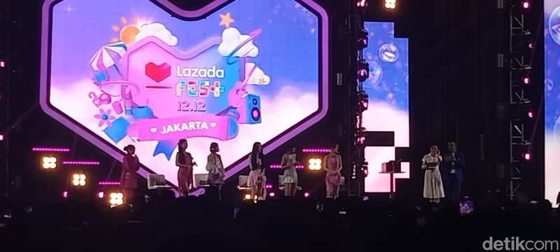 Red Velvet tampil di Lazada Fest 12.12 pada Rabu (13/12/2023) malam.