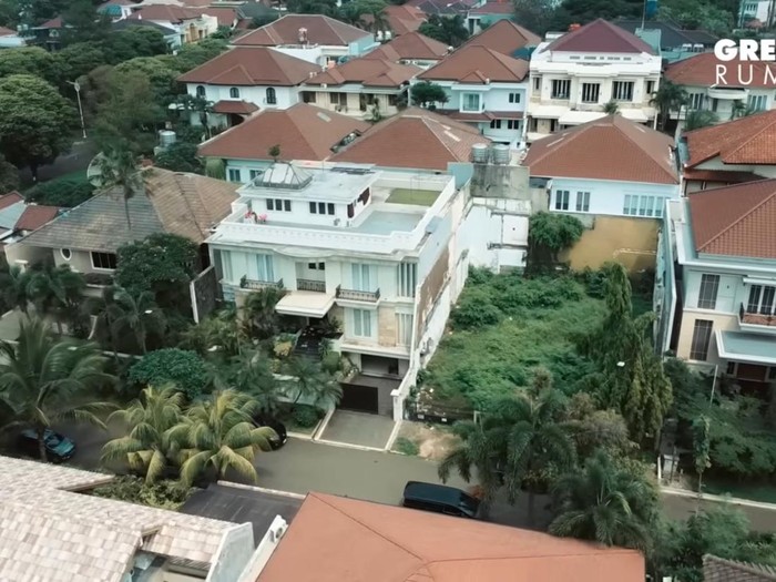 Rumah Olla Ramlan/Tangkapan layar YouTube Atta Halilintar Rumah Olla Ramlan/Tangkapan layar YouTube Atta Halilintar