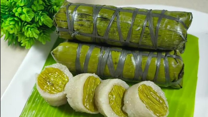 Segubal atau disebut juga sekubal, khas Lampung.