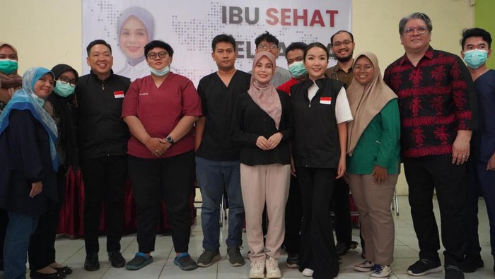 Siti Atikoh Ganjar