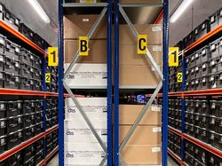 Gudang Persiapan Kiamat Sungguhan Ada, Ini Isinya