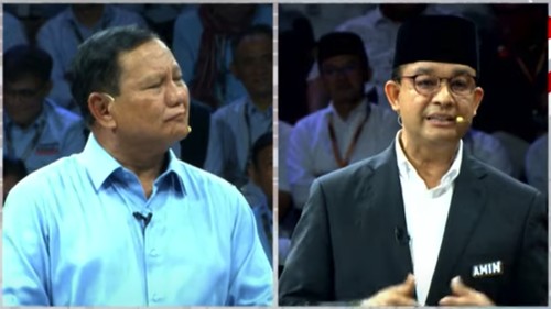 Terjadi perdebatan panas antara Prabowo Subianto dan Anies Baswedan saat membahas isu demokrasi.