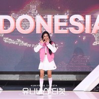 Berasal dari Indonesia, Vanesya menjadi salah satu kontestan ‘Universe Ticket’ yang tidak tergabung dalam agensi manapun. Dia belum pernah menjalani trainee selama ini. Netizen Indonesia dapat menyaksikan penampilan Vanesya sebagai kontestan ‘Universe Ticket’ yang tayang legal di Viu. Foto: dok. Instagram @sbs_universeticket_official