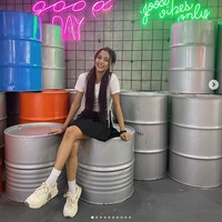 Baru-baru ini, Vanesya viral dengan videonya menampilkan lagu ’Tell Me’ yang dipopulerkan grup KPop Wonder Girls. Penampilannya dinilai kurang memuaskan karena belum fasih berbahasa Korea. Vanesya dinilai perlu lebih banyak latihan. Foto: dok. Instagram @sbs_universeticket_official