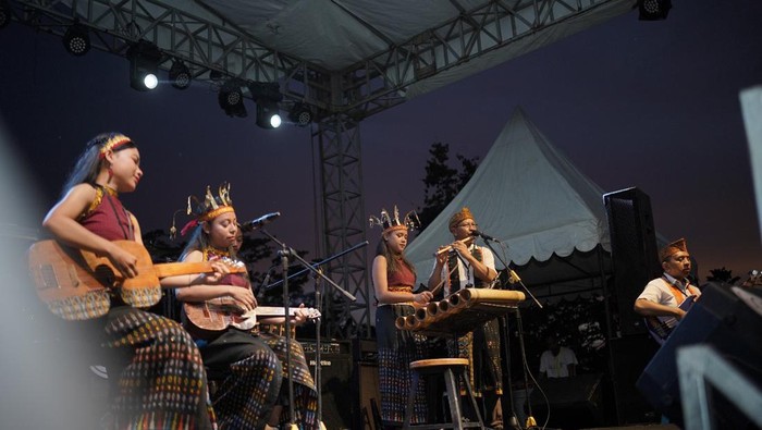 Acara Picnic Over The Hill Volume 2