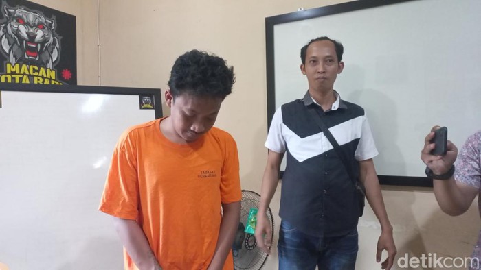 Ari Wibowo, pelaku pencurian kotak amal di Jambi