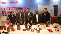 Honeywell melakukan ekspansi bisnis ke Indonesia. Beragam perangkat diboyong, mulai dari charger, kabel data, terminal colokan hingga air purifier.
Secure Connection Limited selaku pemilik lisensi Honeywell menggandeng PT Bintang Mas Rezeki Nusantara sebagai distributornya di Tanah Air, Kamis (14/12/2023).
