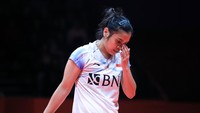 Hasil itu membuat Gregoria menelan kekalahan keduanya di BWF World Tour Finals 2023. Asa untuk lolos pun sirna. Foto: Dok. PP PBSI