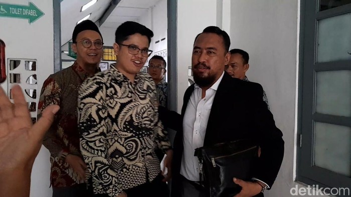 Kuasa hukum Ariyono Lestari, penggugat Rp 204 triliun, Kamis (14/12/2023).