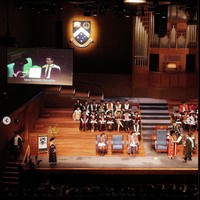 Iqbaal diketahui telah berkuliah di Monash University sejak tahun 2019. Di kampus tersebut dirinya mengambil jurusan Media Komunikasi. Foto: Instagram/@iqbaal.e