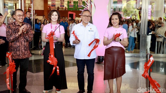 Acara ini akan memamerkan produk-produk kecantikan dengan potongan harga besar-besaran. 