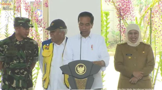 Jokowi dan Basuki di Peresmian Pasar di Jawa Timur