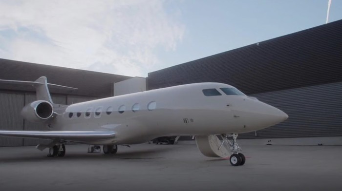 Kim Kardashian Suasana dalam pesawat jet pribadi Kim Kardashian.