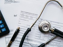 Nasabah Asuransi Wajib Tanggung 10% Klaim Berobat, Segini Biayanya
