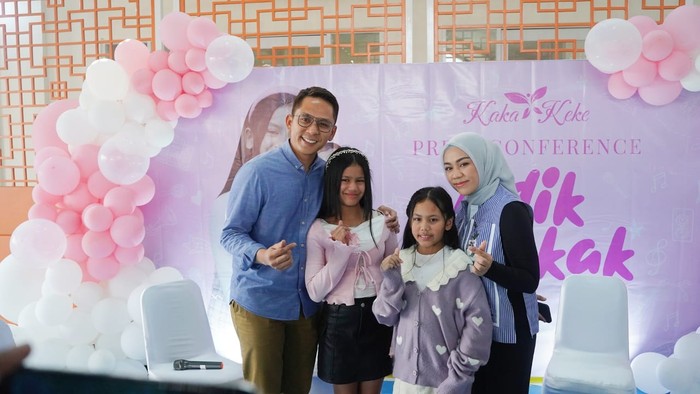 Lagu Adik Kakak