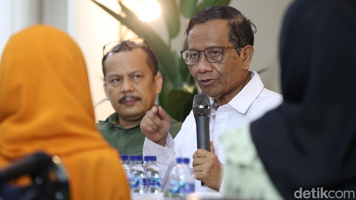 Mahfud MD Terima Aspirasi dari Organisasi Difabel