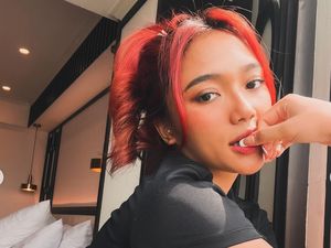 Gaya Marion Jola Pakai Baju Crop Top Pamer Tato di Pinggang, Bikin Terpana