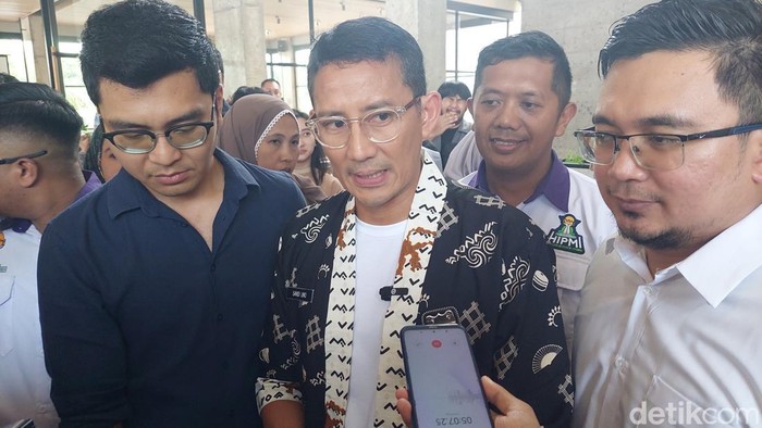 Menparekraf Sandiaga Uno di Kota Baru Parahyangan, Bandung Barat