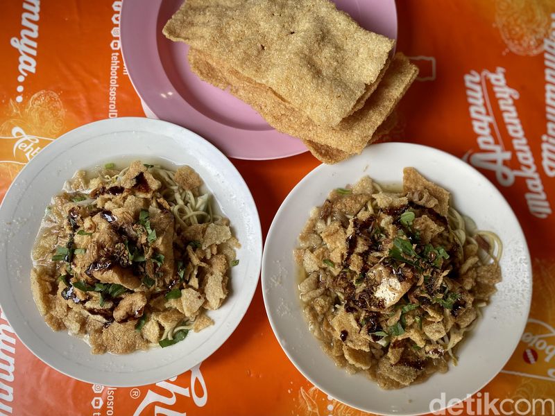 Mie Kopyok Pak Dhuwur