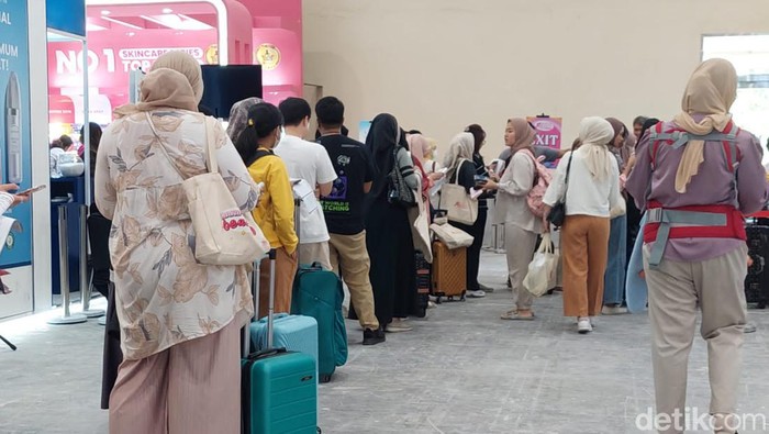 Militan Jastip Kosmetik Ramaikan Jakarta X Beauty, Omzet Bisa Rp 40 Juta Sehari