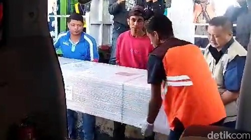 Pemulangan jenazah PMI asal NTT yang meninggal di Malaysia.