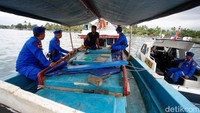 Hal ini disampaikan oleh salah satu Anggota Polairud Tobelo, Erick. Ia menjelaskan canang maritim adalah cara dari Polairud Tobelo untuk belanja masalah dari masyarakat yang disambanginya. Saat kapal Polair bersandar di satu pulau untuk disambangi, maka saat itulah personel Polair akan mengumpulkan masalah-masalah yang sedang dihadapi oleh masyarakat.