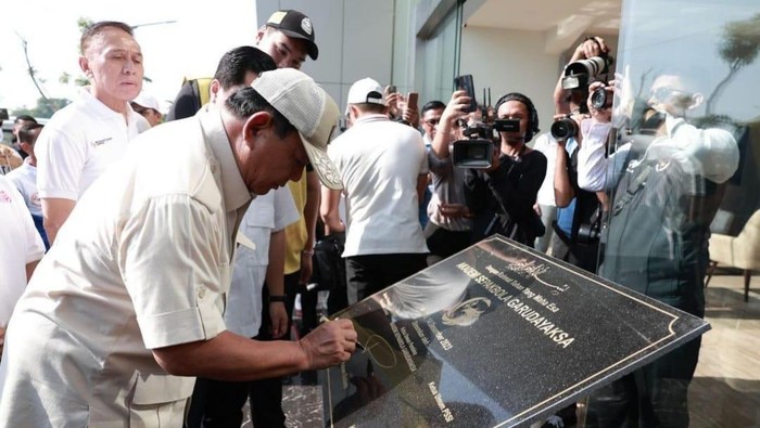 Prabowo resmikan Garudayaksa Football Academy (dok.Instagram Prabowo)