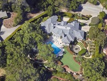 Pria Rp 664 Triliun yang Kegep Makan di Pinggir Jalan Punya Rumah Bak Istana