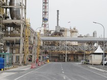 Resmikan Smelter di Gresik, Jokowi: Nilai Tambahnya Ada di RI