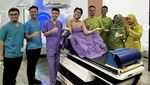 Vidi Aldiano Kulineran Bareng Sahabat, Ini Momen Akrabnya