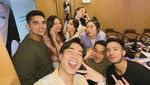 Vidi Aldiano Kulineran Bareng Sahabat, Ini Momen Akrabnya