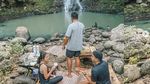 Vidi Aldiano Kulineran Bareng Sahabat, Ini Momen Akrabnya