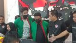 Ekspresi Ammar Zoni Kembali Pakai Baju Tahanan