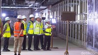 Dia berharap proyek Fase 2B MRT Jakarta yang akan menghubungkan Kota ke Ancol juga segera digarap konstruksinya. 