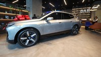 BMW Performance Motors Thamrin mengusung konsep Retail.Next. merupakan inisiatif strategis, lintas fungsi, dan berskala global yang bertujuan untuk berikan pengalaman pelanggan premium terbaik di kelasnya.   
