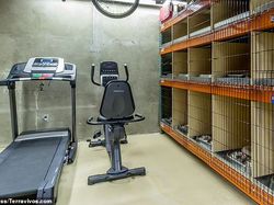 Intip Isi Bunker Kiamat Seharga Rp 851 Juta