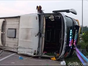 Horor Tragedi Bus Maut Tewaskan 12 Orang di Tol Cipali