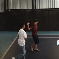 Permainan diakhiri dengan skor 5-2 dan dimenangkan oleh Rafathar. Keduanya pun saling bersalaman mengakhiri permainan. Foto: dok. YouTube Rans Entertainment