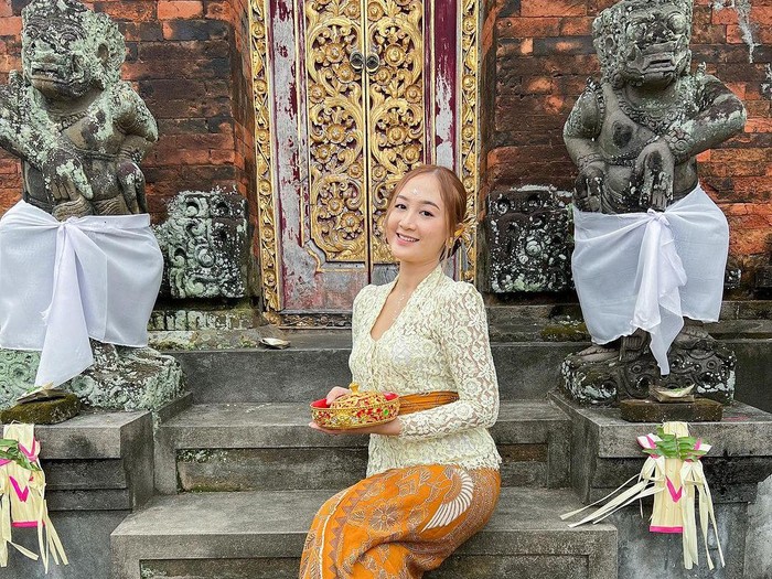 Influencer asal Bali, Echa Laksmi. (Instagram @echalaksmi)
