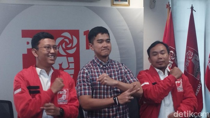 Kaesang Pangarep umumkan 2 eks ketum organisasi mahasiswa gabung ke PSI.